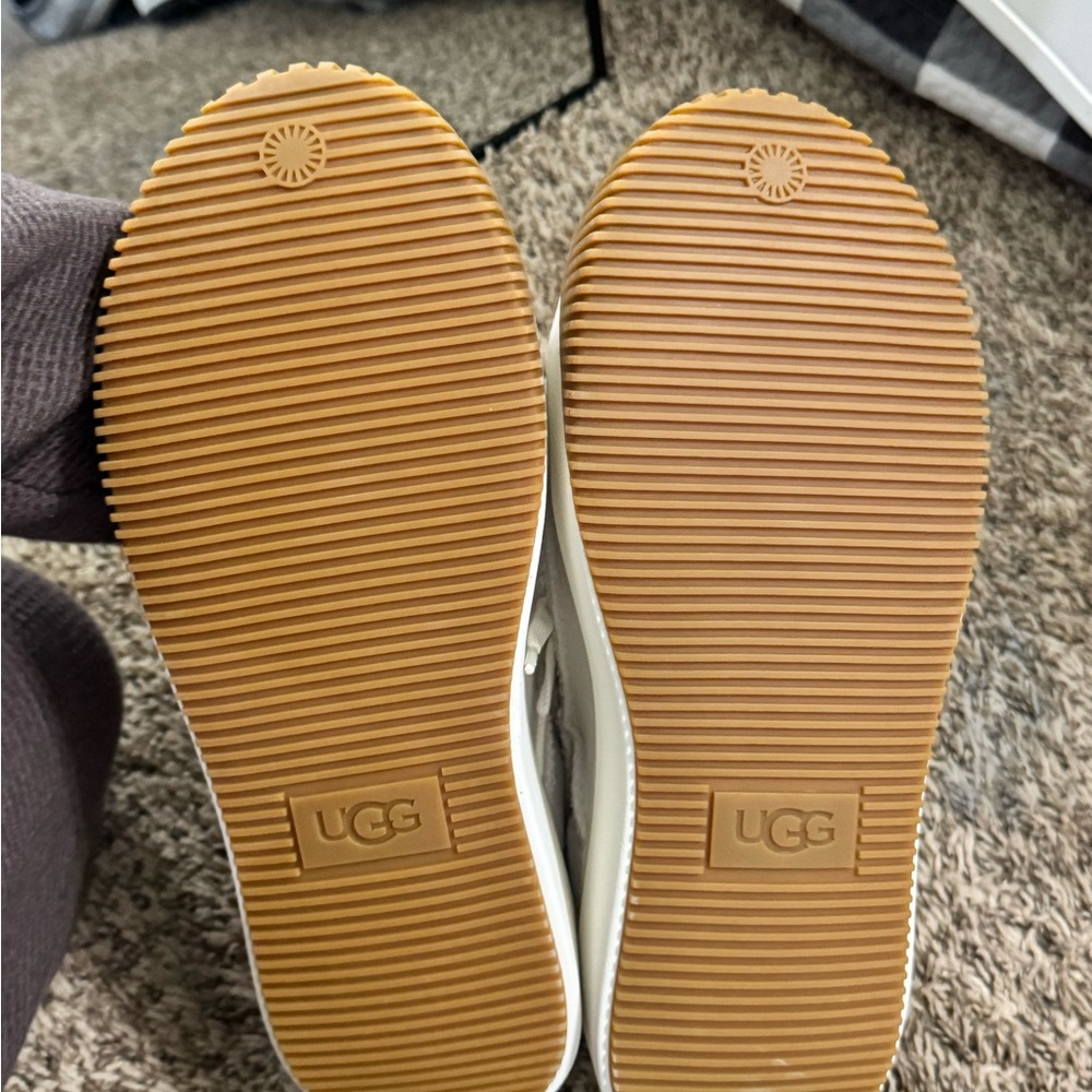 UGG EZ Duzzit Cream Platform Lace-Up Sneakers with Gum Sole sz 10 NEW Sold out - Picture 2 of 5